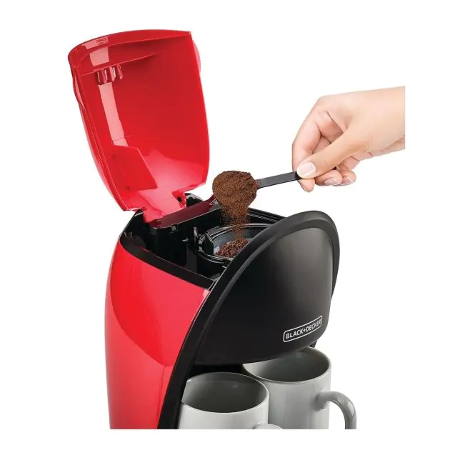 cafetière-espresso--machine-à-café-avec-option-02-tasses-simultanés---black-&-decker---dcm48-b5---450-watts---réservoir-d'eau-250-ml---rouge-noir---3-mois