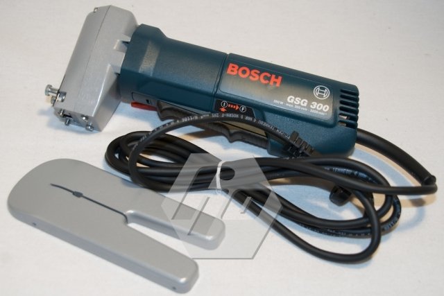 bosch-professional-gsg-300---scie-mousse-filaire---350-w---6-mois