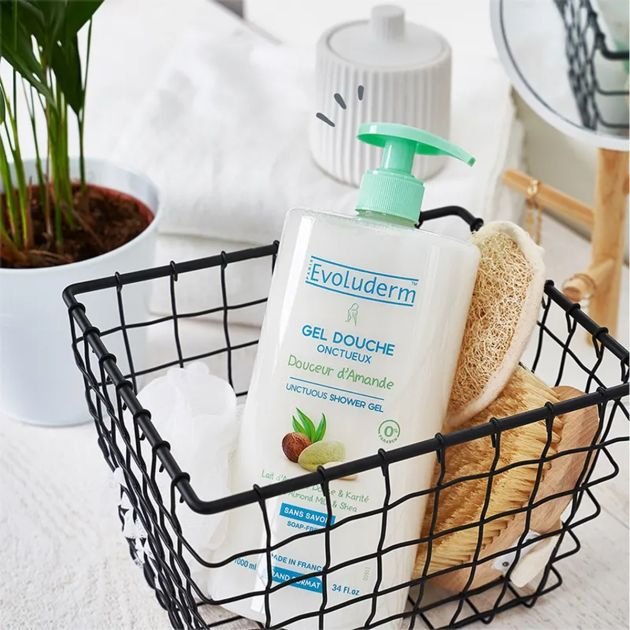 evoluderm-gel-douche-onctueux-douceur-damande-protege-adoucit-500ml-7789