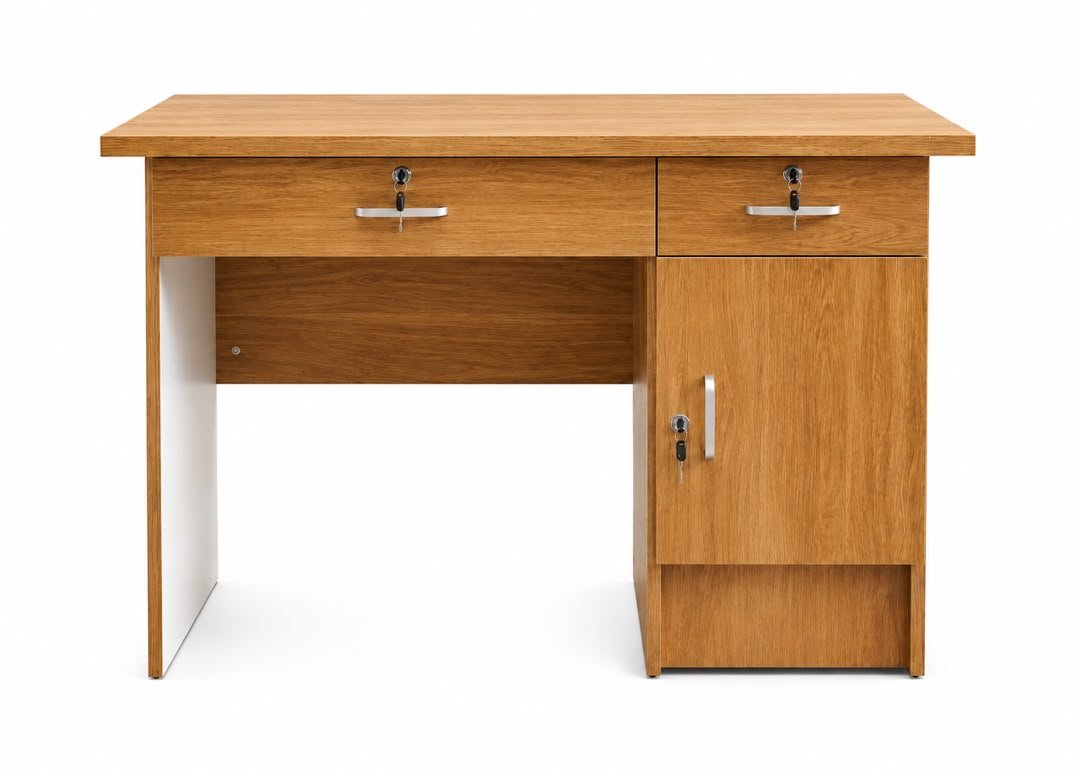 un-bureau-en-bois-avec-rangements-style-classiquefonctionnel-7902