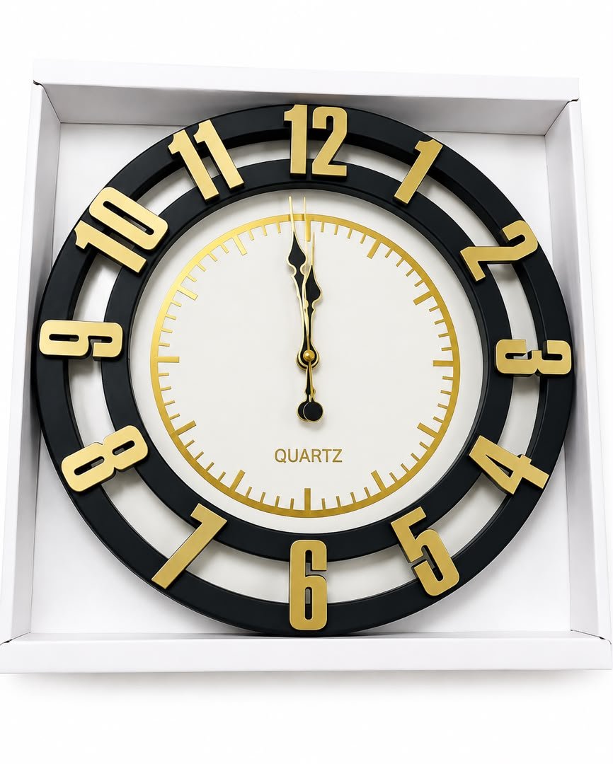 horloge-murale-moderne-noire-et-doree-grands-chiffres-8249