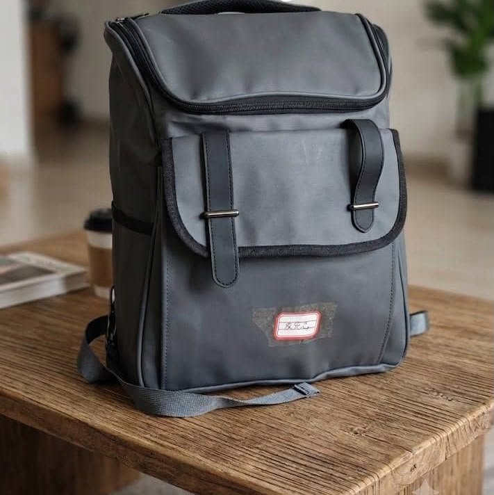 sac-a-dos-casual-gris-style-baluchon-avec-sangles-boucles-8271
