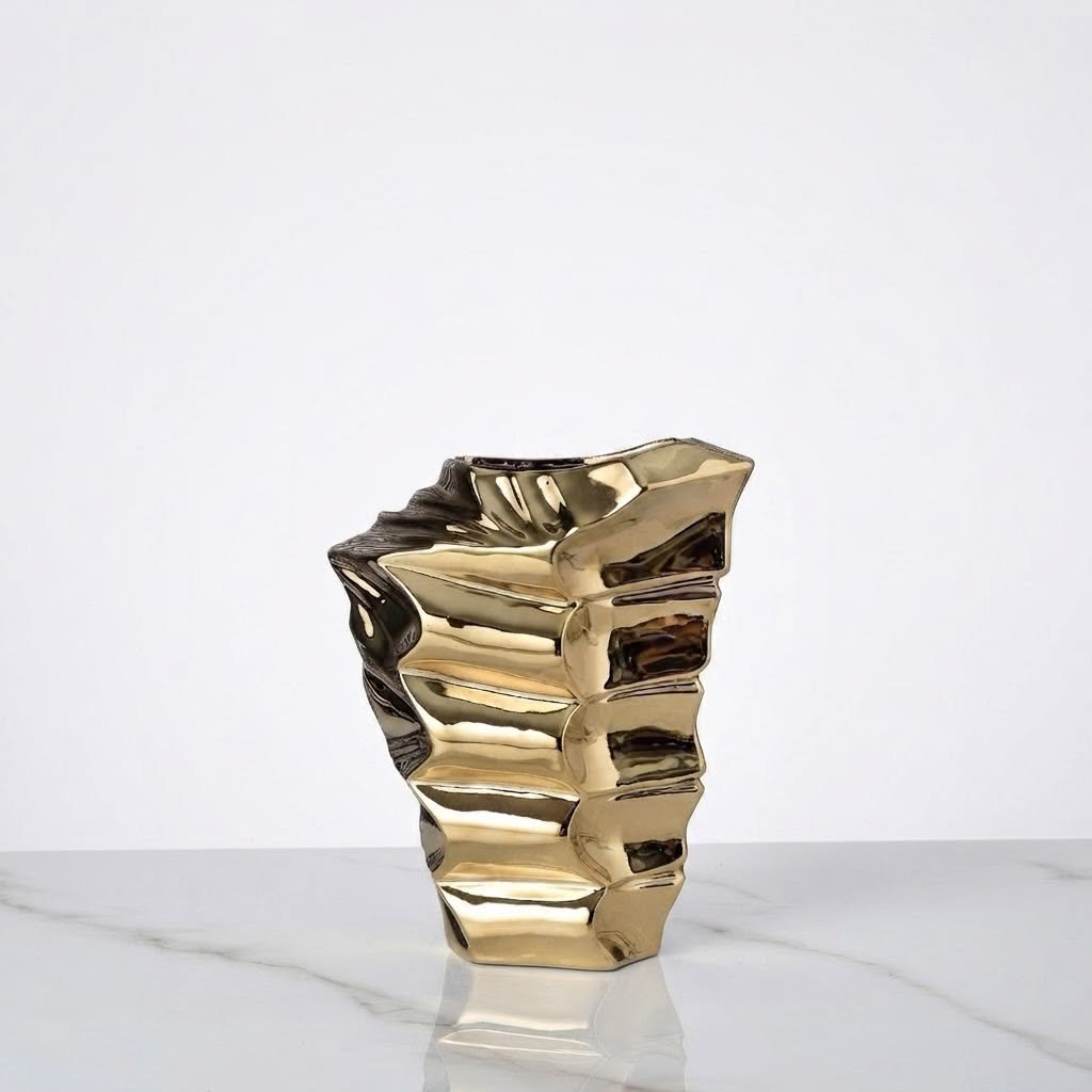une-piece-deco-au-design-organique-et-raffine-8583