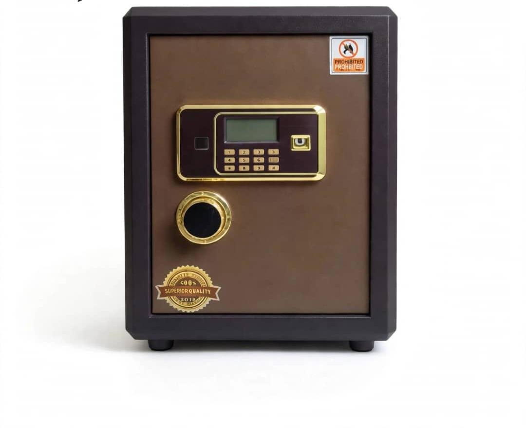 coffre-fort-electronique-compact-finition-noire-et-marron-avec-details-dores-8641