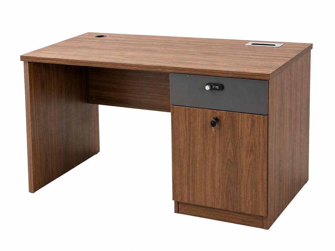 bureau-en-bois-avec-caisson-securise-et-gestion-des-cables-integree-8822