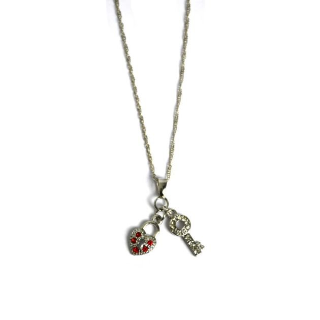 collier-star-fashion-avec-deux-pendentifs-coeur+clé---couleur-argent