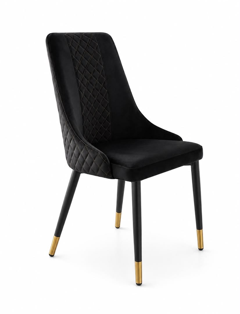 une-chaise-de-salle-a-manger-elegante-au-style-moderne-8009
