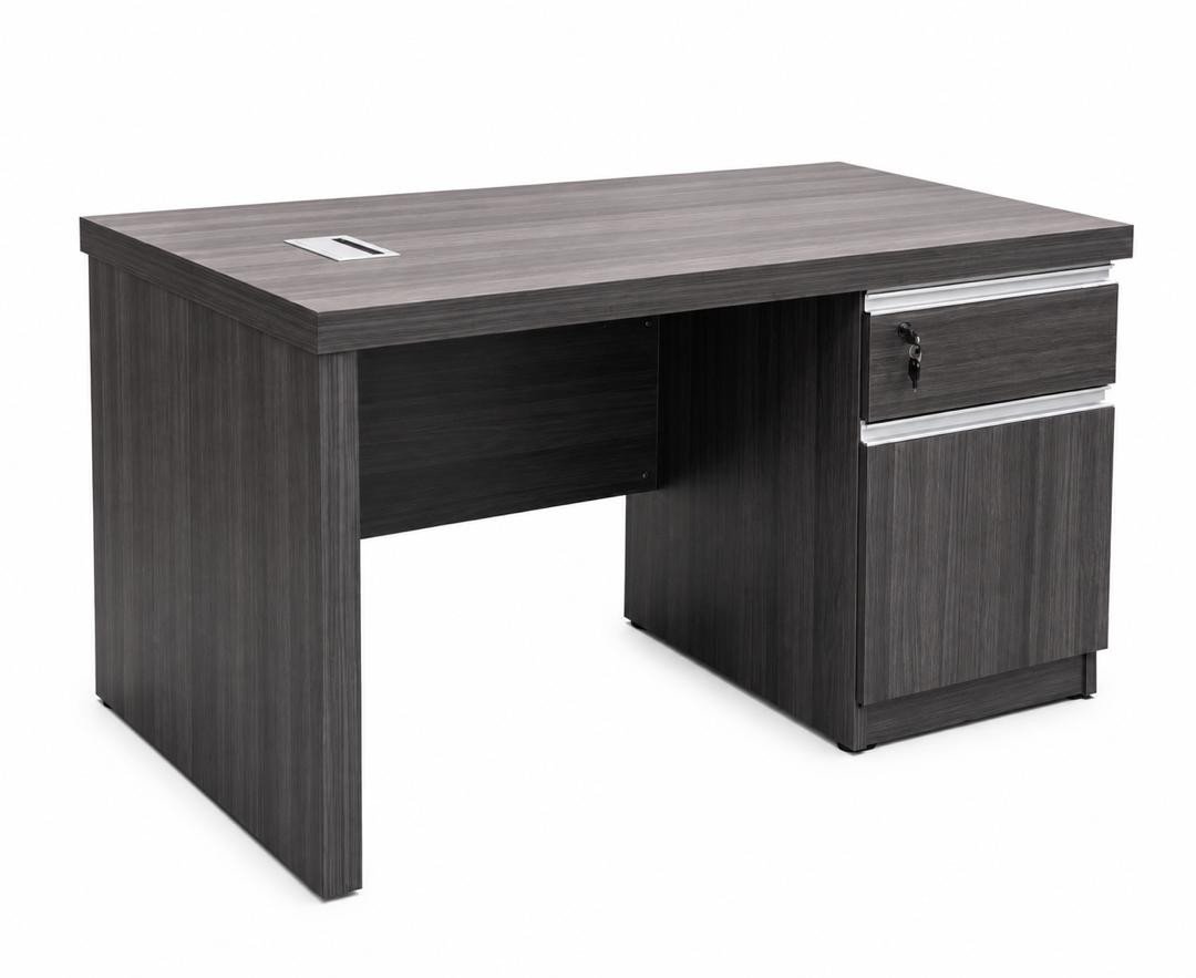 bureau-de-direction-compact-finition-bois-gris-anthracite-avec-details-argentes-8640