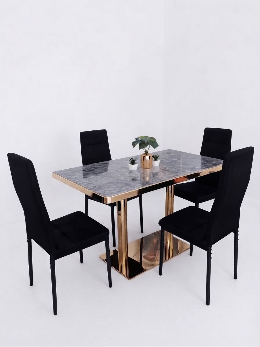 salle-a-manger-4-places-table-en-marbre-dore-et-chaises-noires-pieds-noirs-8936